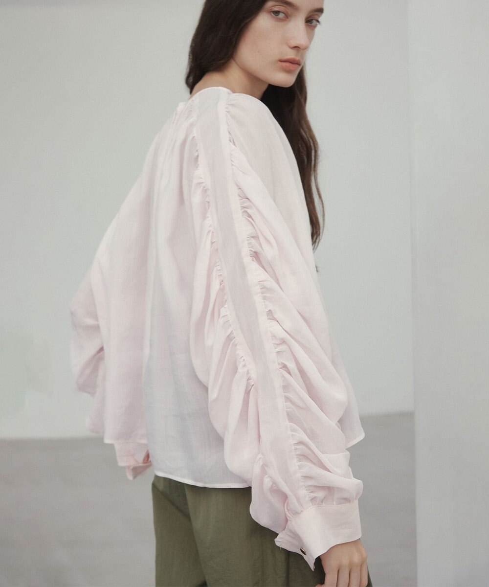 BEIGE， 【洗える】PAULINE / タックギャザーリネンボリュームブラウス 
