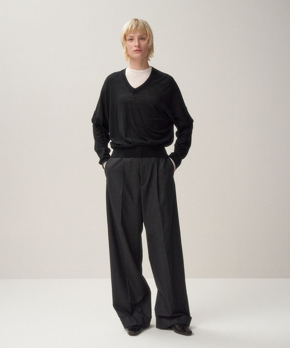 ATON SHEER WOOL | Vネックセーター 