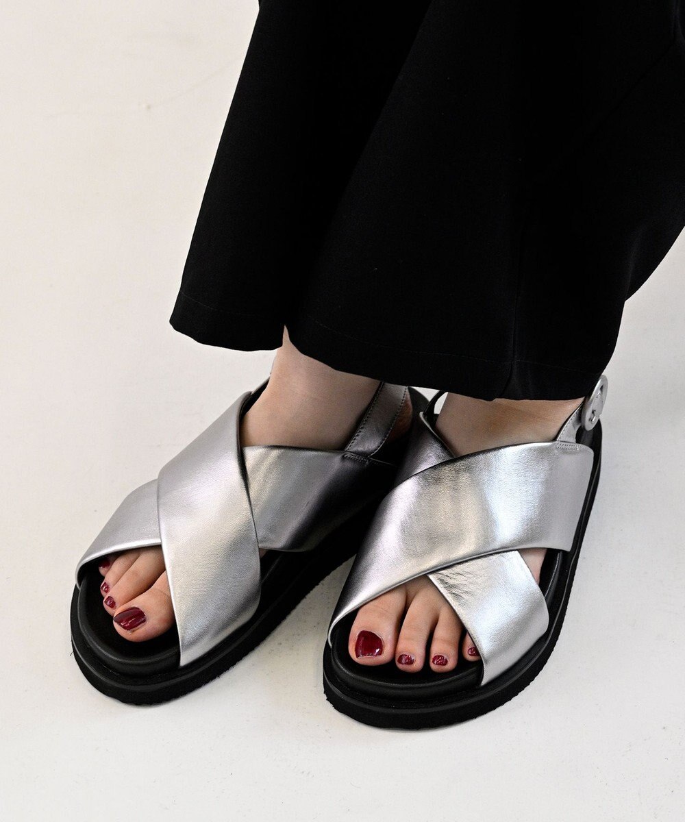 APOM クロスストラップサンダル25 