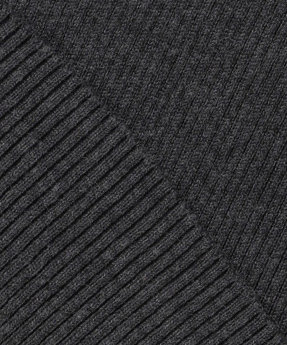 Feroux シアーフリル・ハイネックリブプルオーバー 