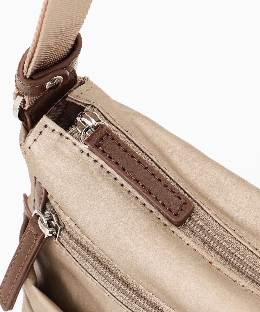 LA BAGAGERIE モノグラム　スクエアナイロンショルダー　Sサイズ 