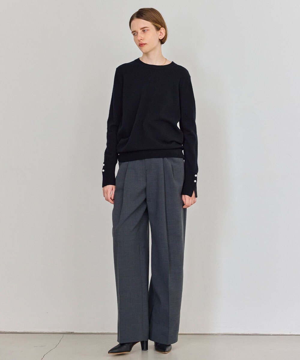 BEIGE， 【WEB限定・洗える】ALSACE / パール釦クルーネックウールニット 