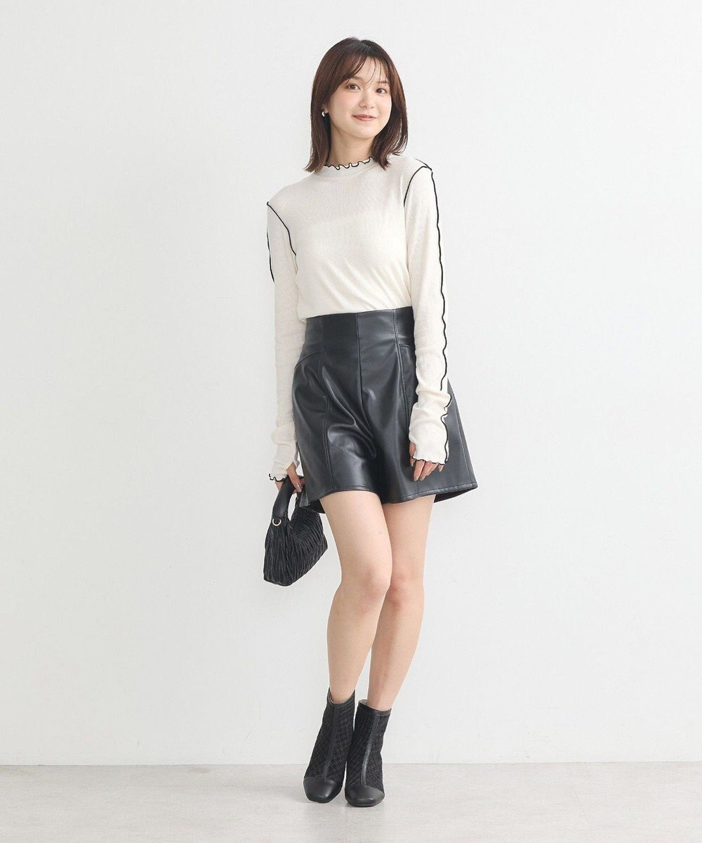 earth music&ecology シンセティックレザーショートパンツ 