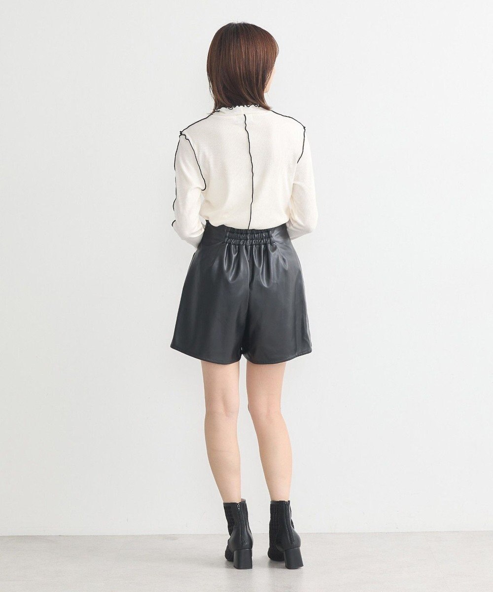 earth music&ecology シンセティックレザーショートパンツ 