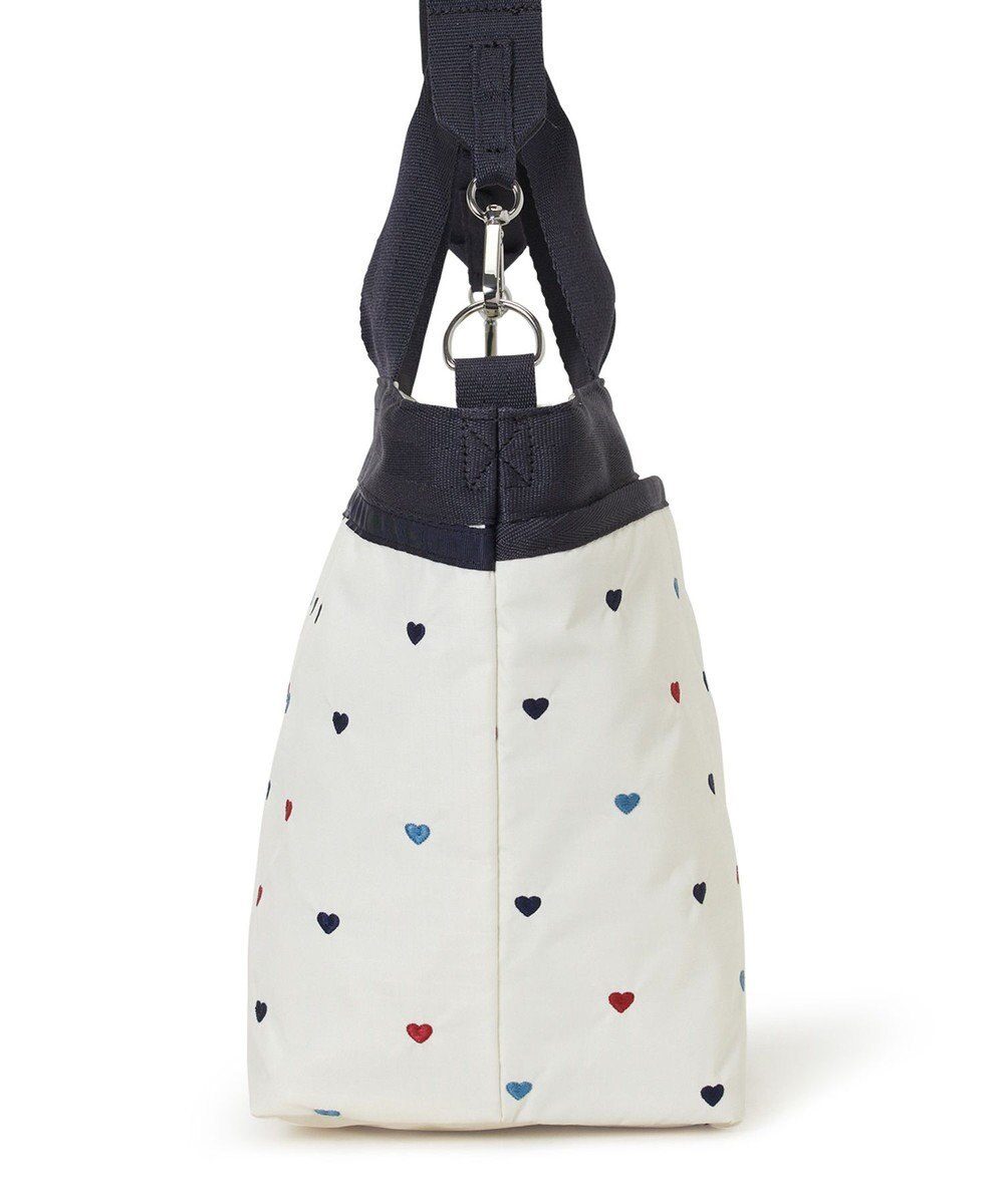 LeSportsac BUCKET TOTE/トリコロールハートエンブロイダリー 