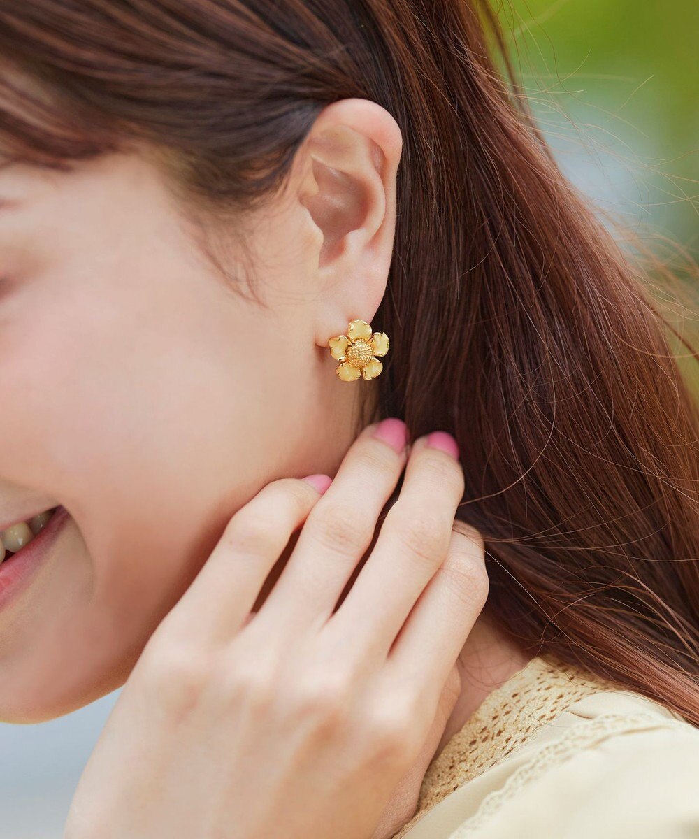 Tiaclasse カラーフラワーピアス 