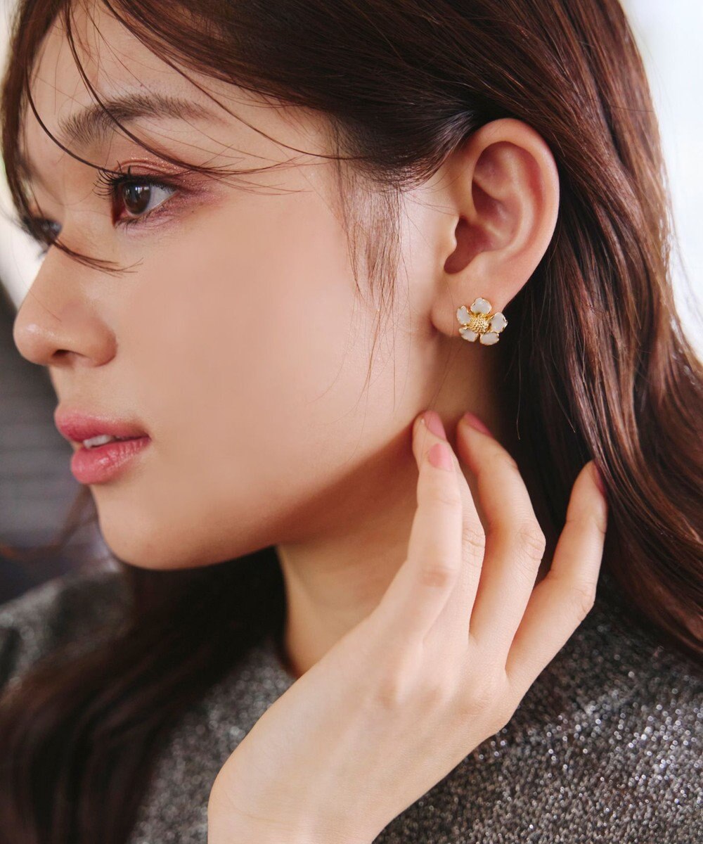Tiaclasse カラーフラワーピアス 