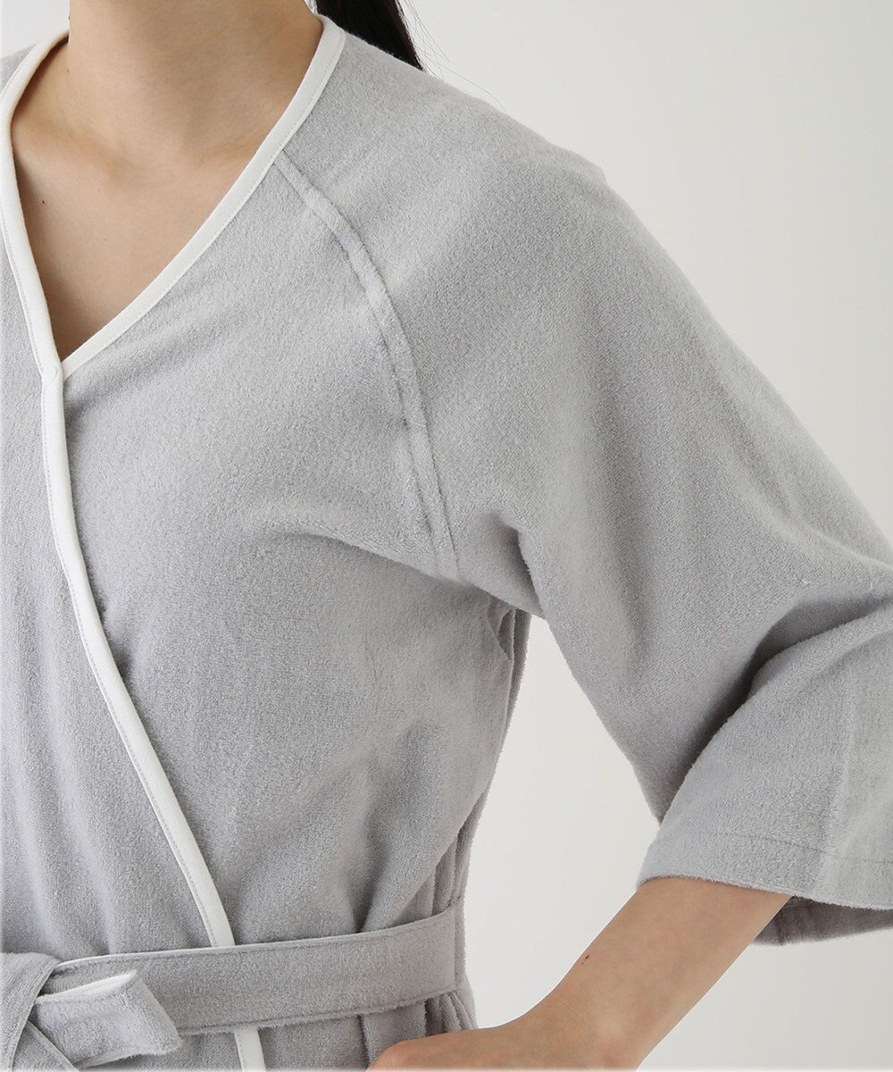 UCHINO エアリータッチ ラグランレディスローブ 