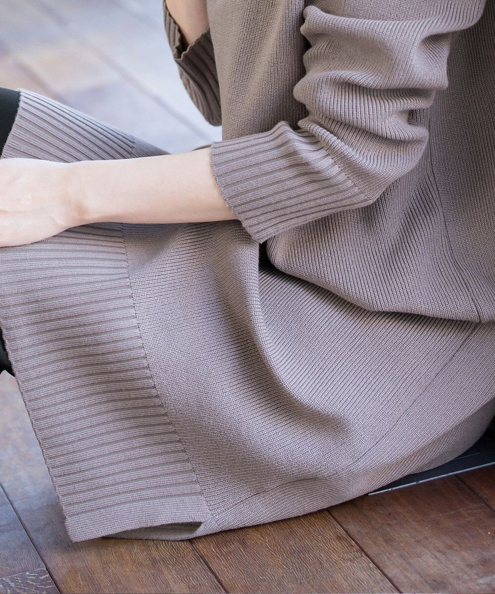 Tiaclasse 【洗える】華のあるニットタートルワンピース 