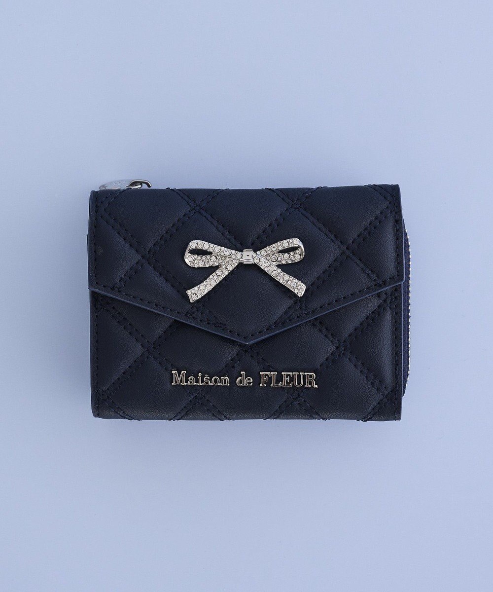 Maison de FLEUR リボンビジューキルティングウォレット 