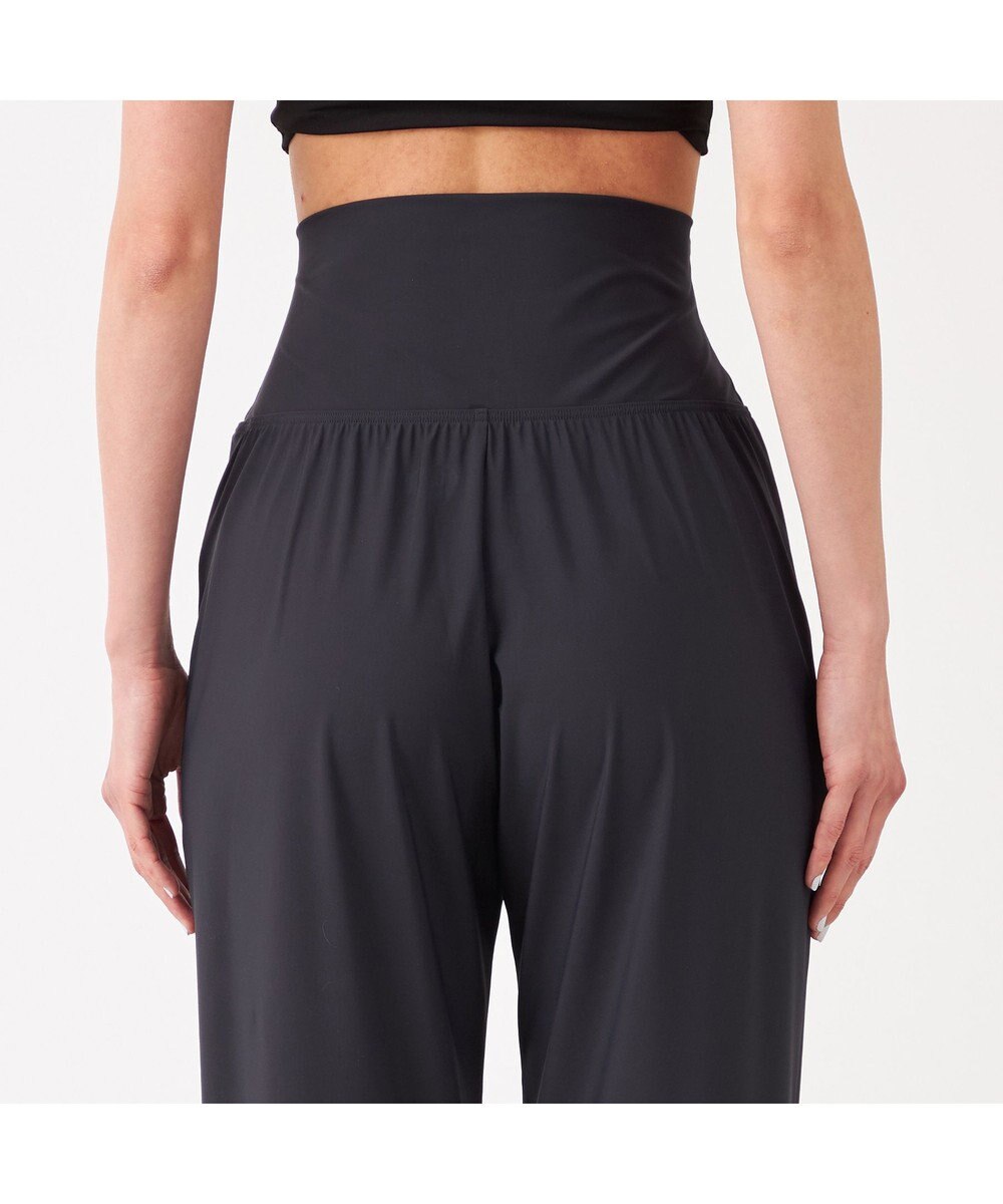 Chacott Chacott BALANCE ライトストレートパンツ 