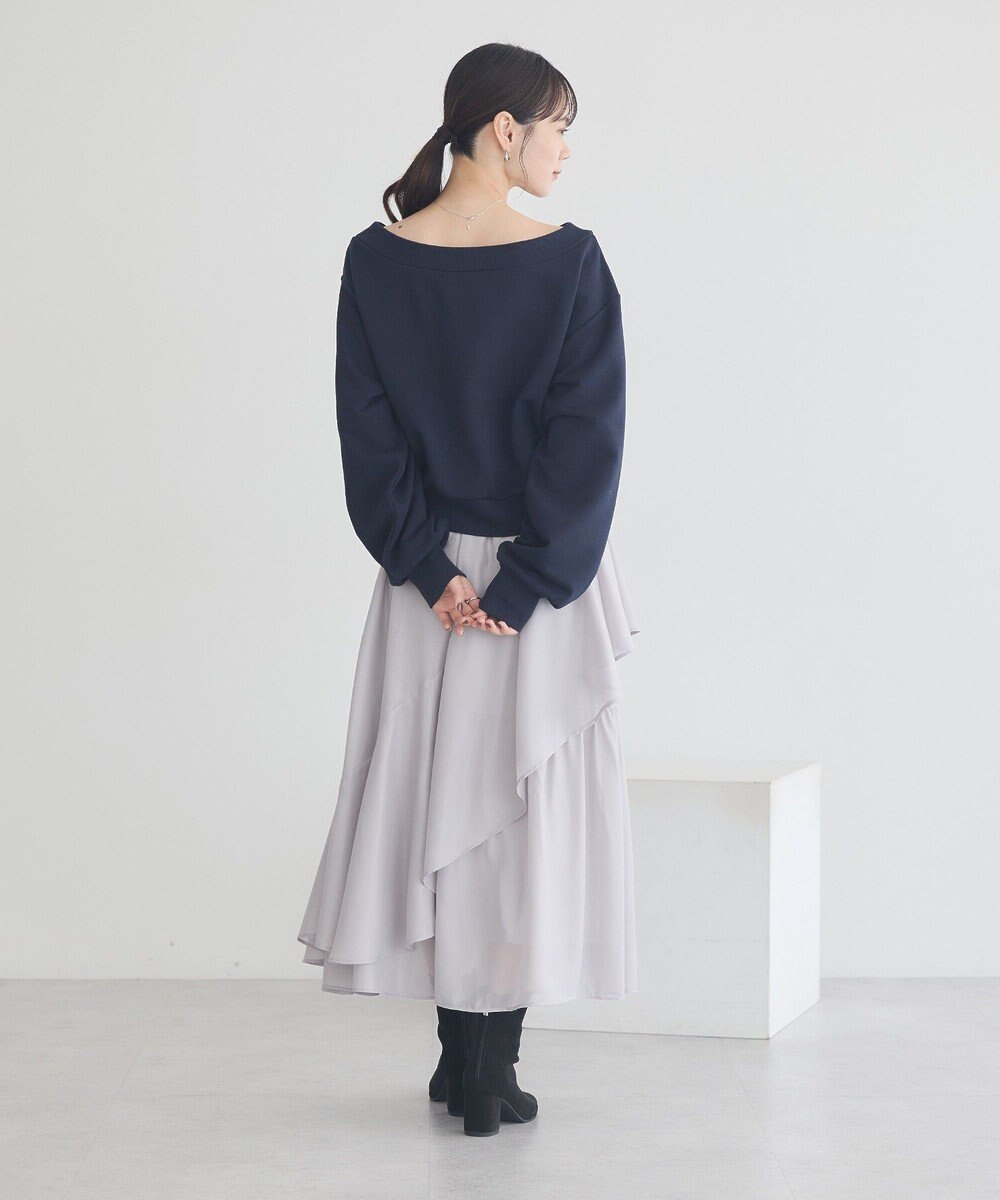 earth music&ecology ショート丈ワンポイント刺繍オフショルスウェット 