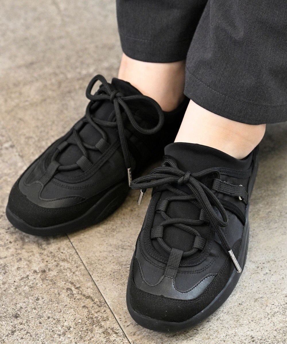 APOM 晴雨兼用　ウォーターレジストレースアップスニーカー 