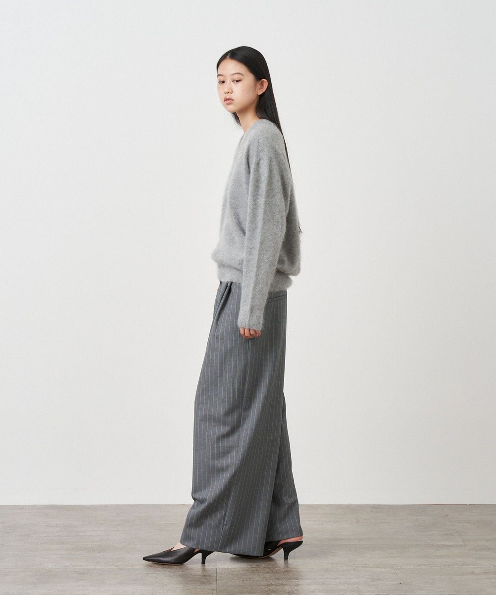 ATON ROYAL FUR CASHMERE | Vネックセーター 