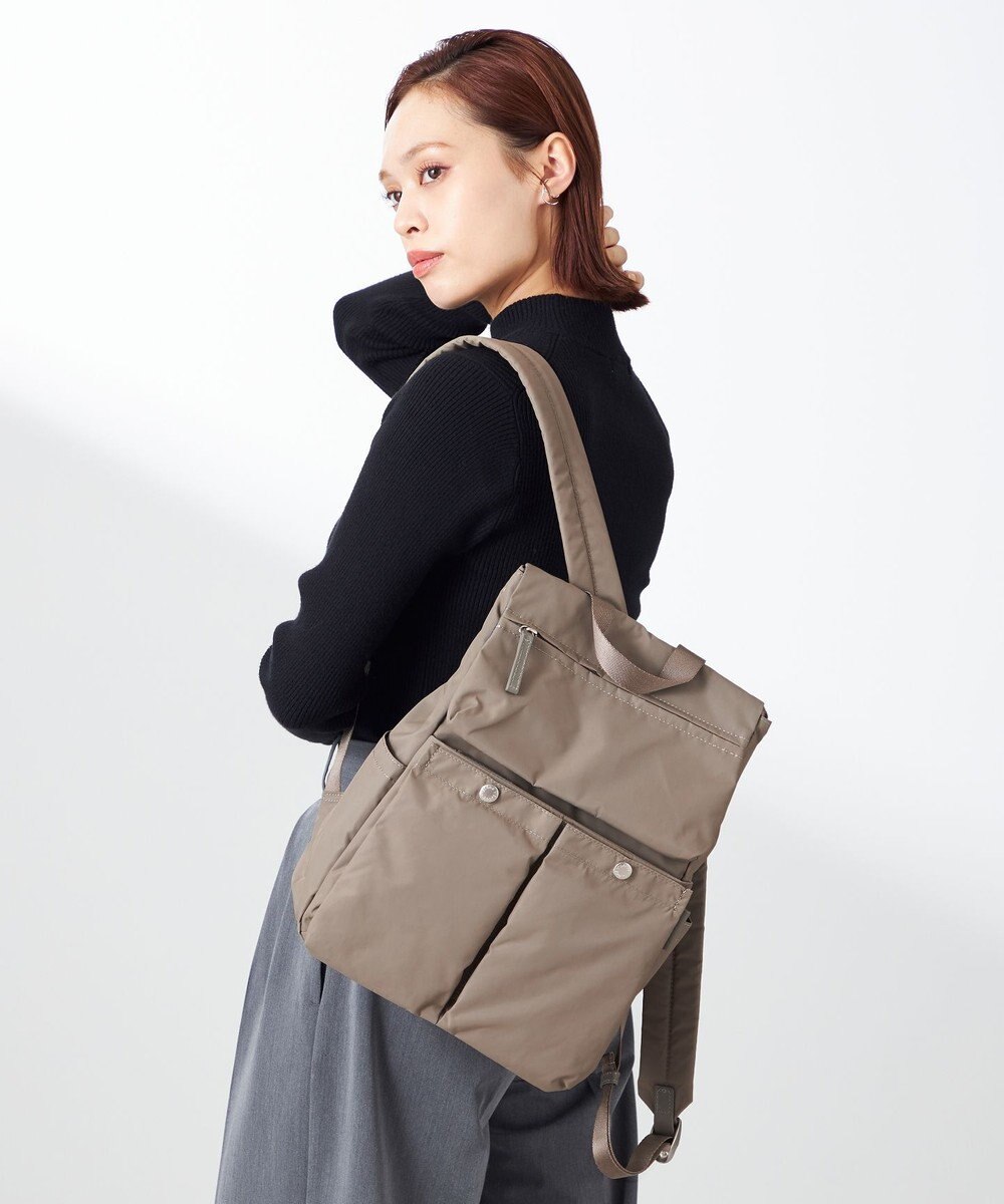 Y'SACCS ダブルホックポケットリュック 