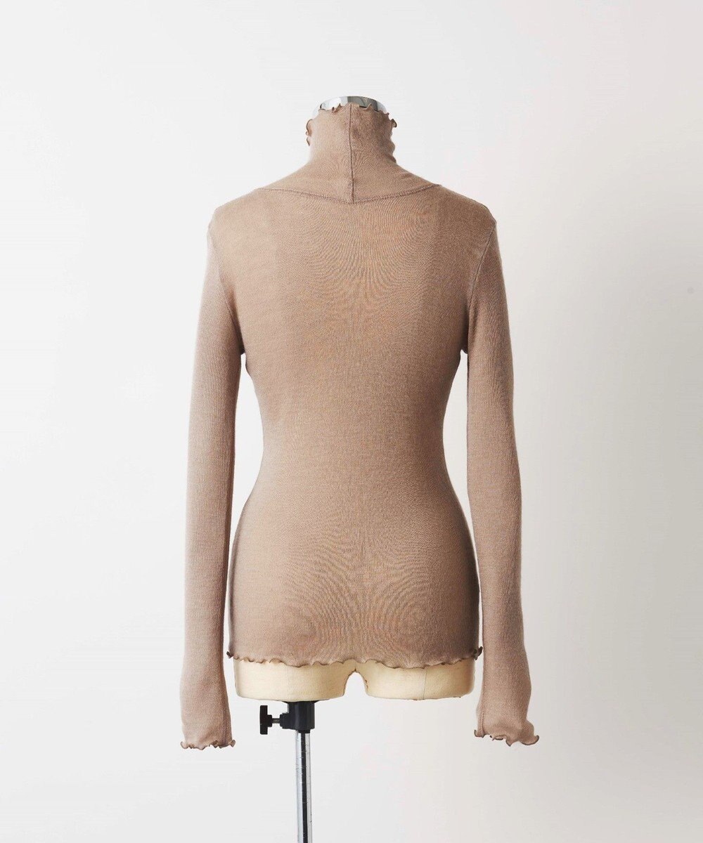 TOQUE 24AW新作〈高垣麗子さん着用〉針抜きスムスハイネックＴ 