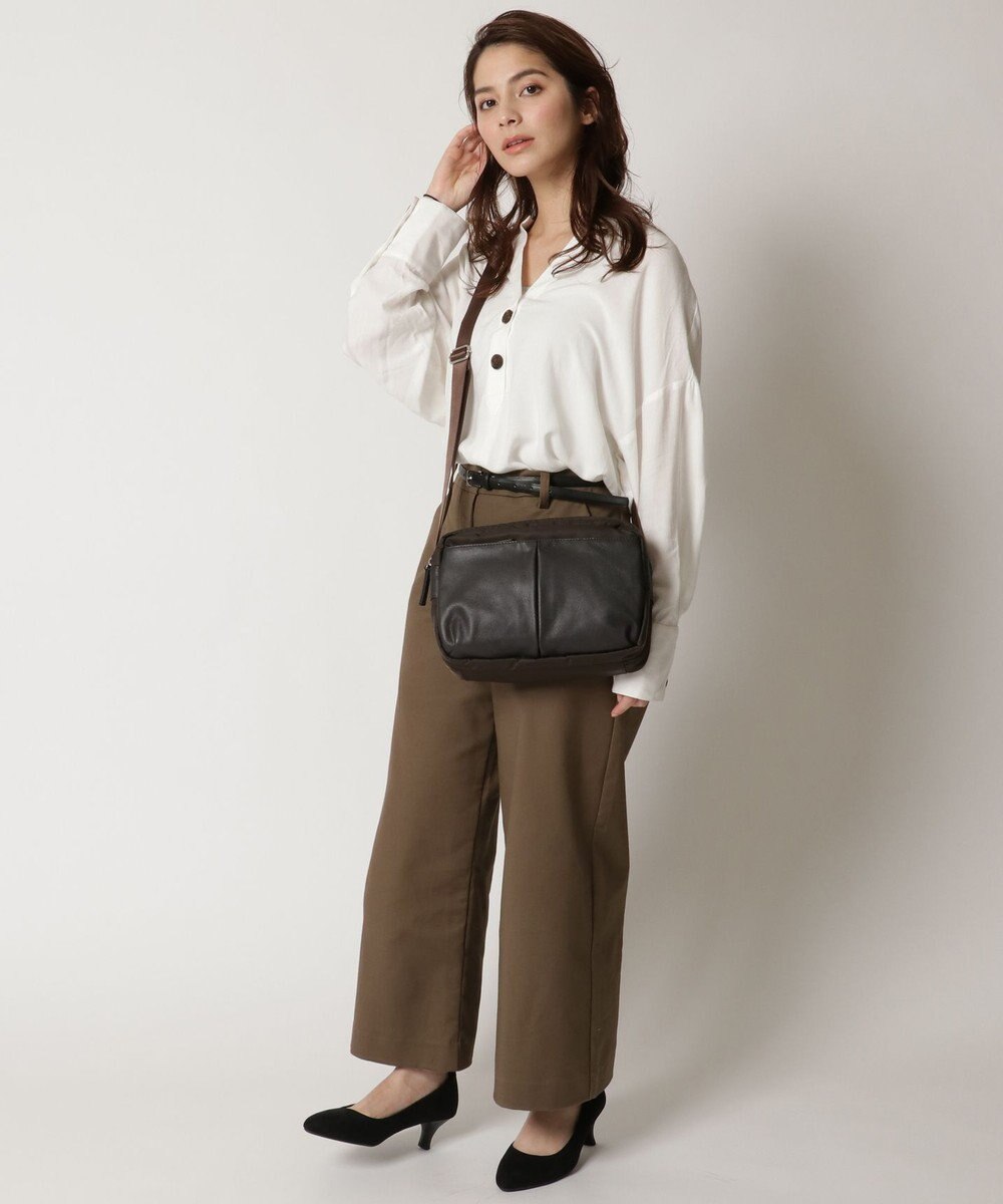 Y'SACCS ナイロン×牛革コンビシリーズ　ショルダー 