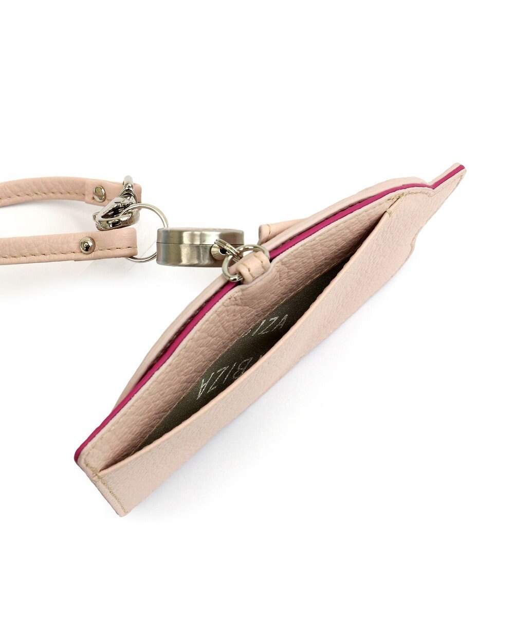 IBIZA アニマーダ　牛革　リール付きパスケース 