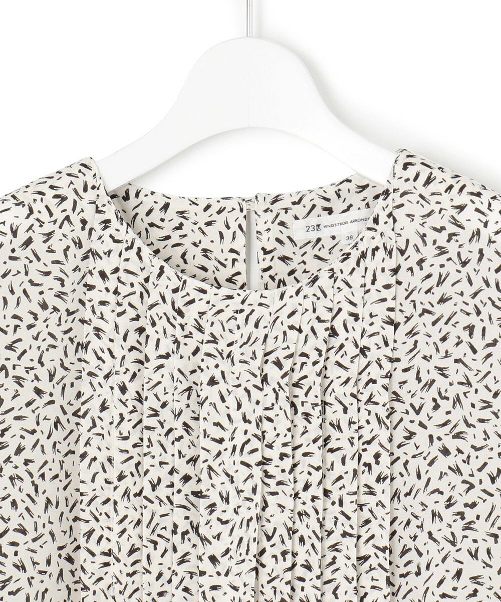 23区 【接触冷感/吸水速乾】ペインティングプリント ブラウス 