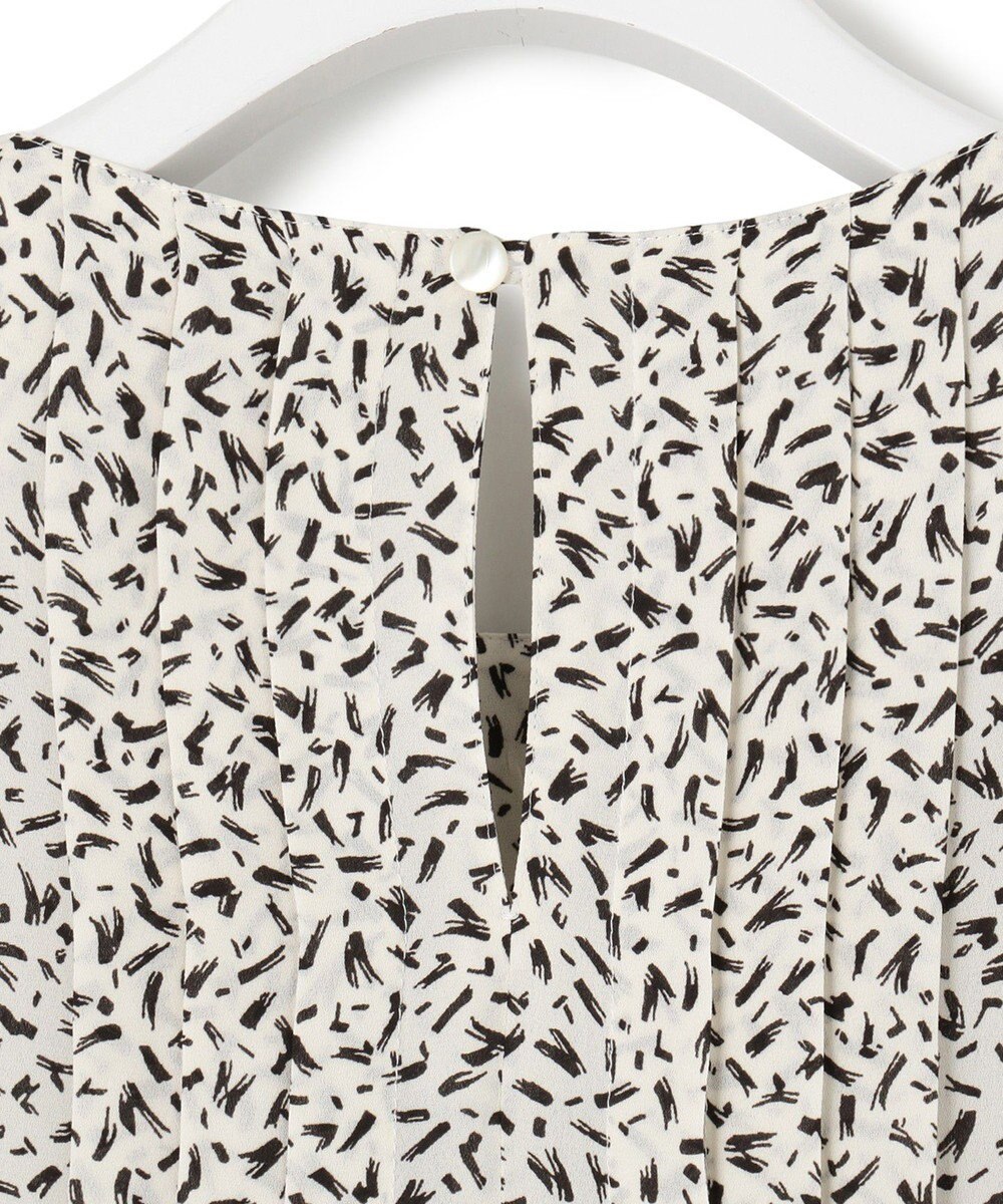 23区 【接触冷感/吸水速乾】ペインティングプリント ブラウス 