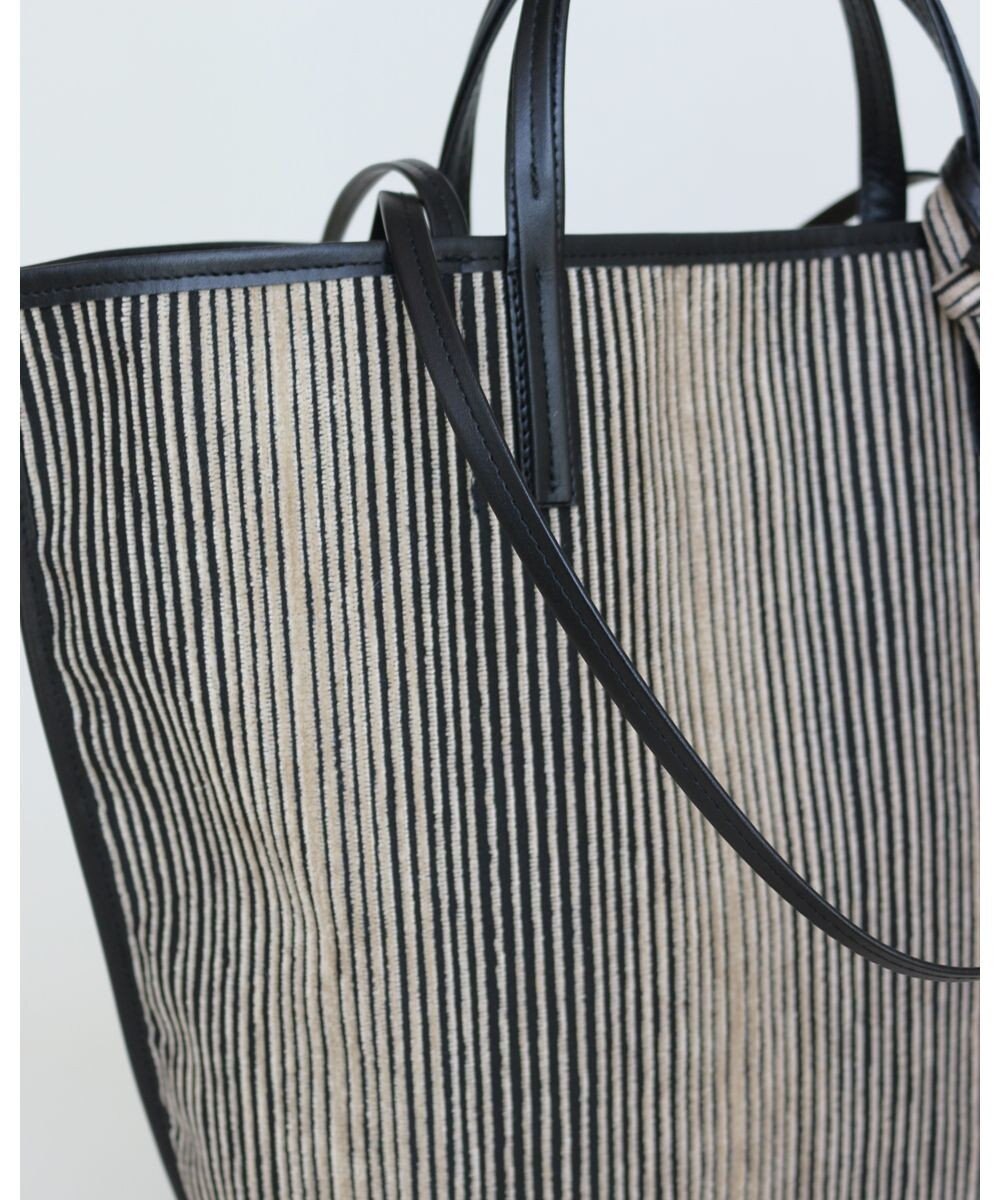 MORROW by thank 【A4サイズ収納可/軽量】VIVIAN LARGE 