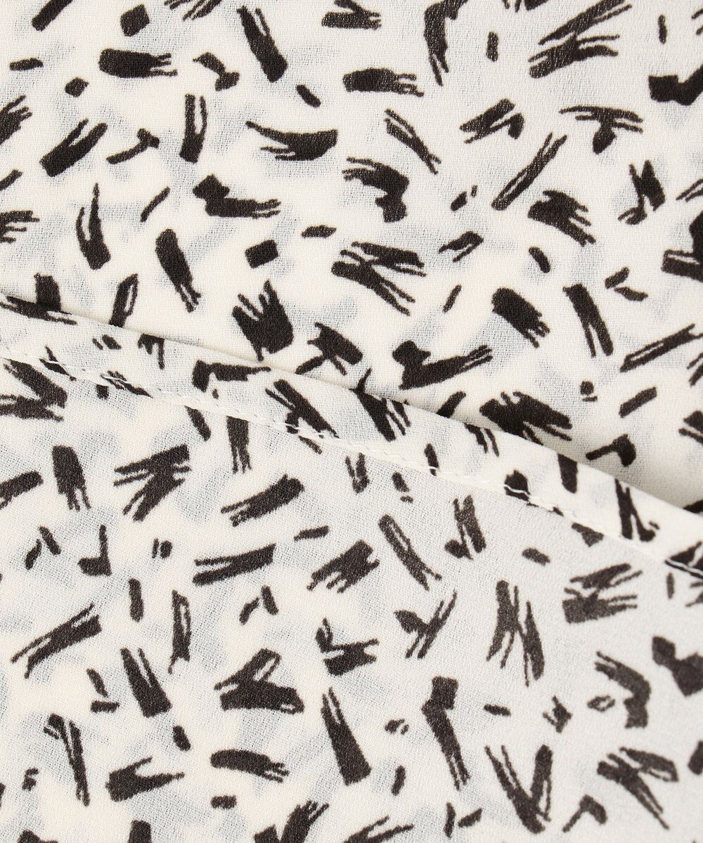 23区 【接触冷感/吸水速乾】ペインティングプリント ブラウス 