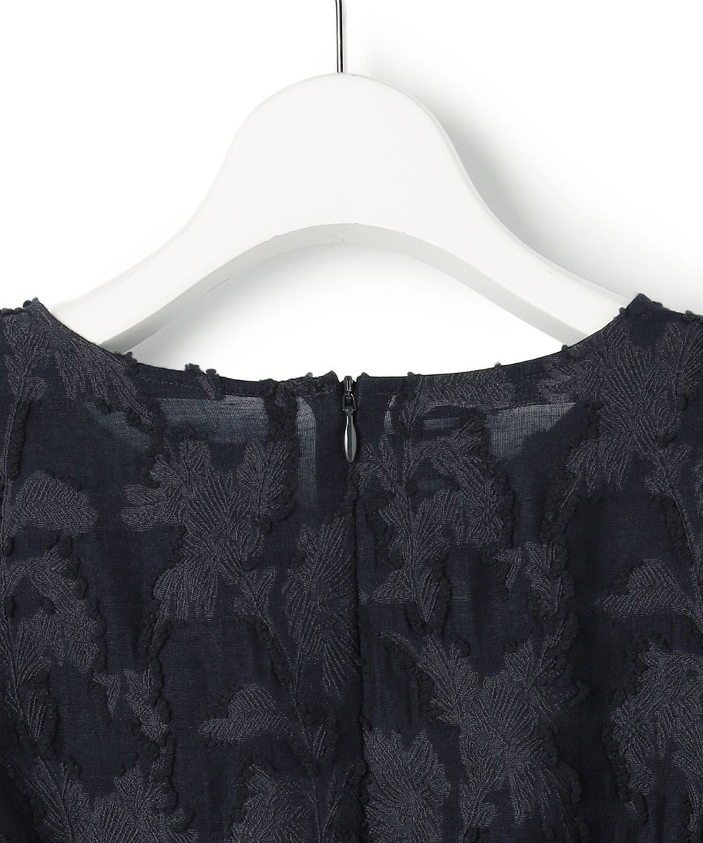 23区 【先行予約】ボタニカル カットジャガード ペプラムブラウス 