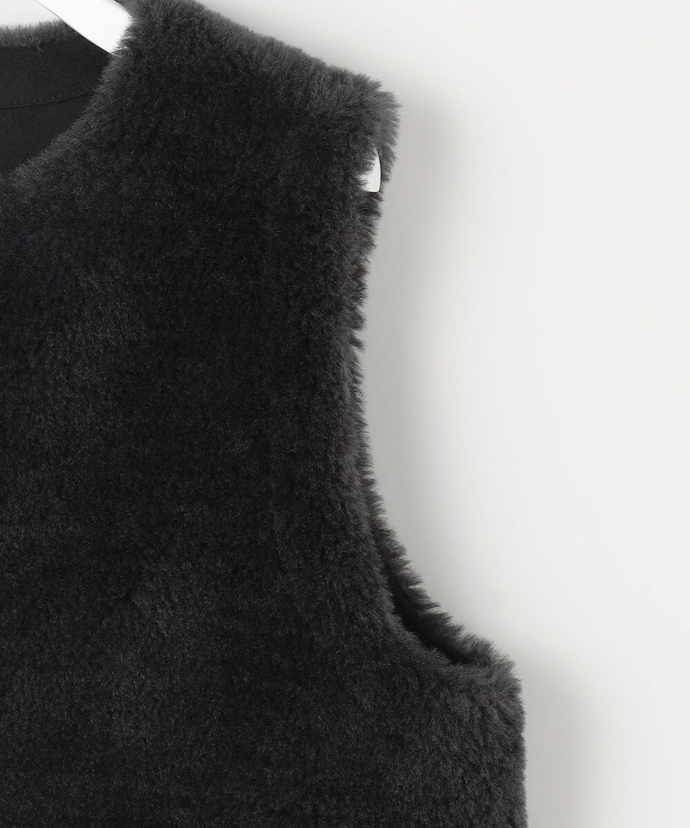 自由区 リバーシブルエコメリノムートン ジレ 