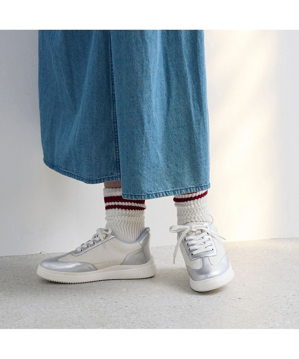 ing <ing>ハンズフリーレースアップスニーカー 