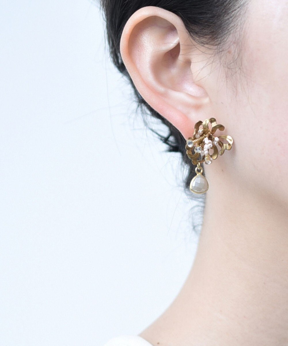 monshiro 【スワロフスキー】ネリネフラワー イヤリング 