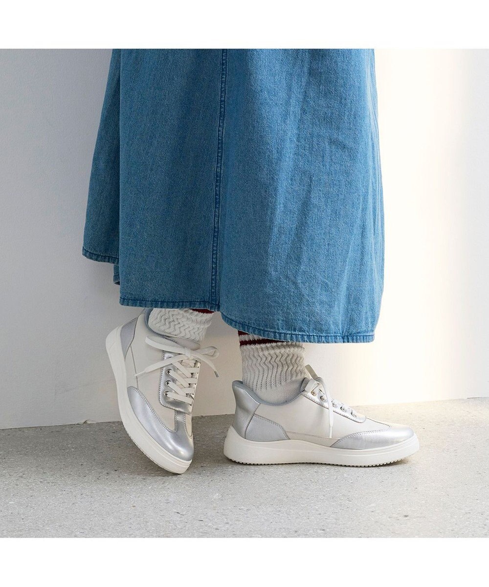 ing <ing>ハンズフリーレースアップスニーカー 
