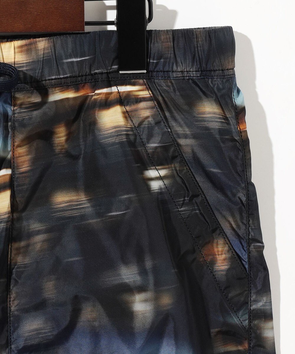 JOSEPH ABBOUD MOUNTAIN 【イタリア素材/軽量/撥水】X-CLIPPER夜景プリント ショーツ 