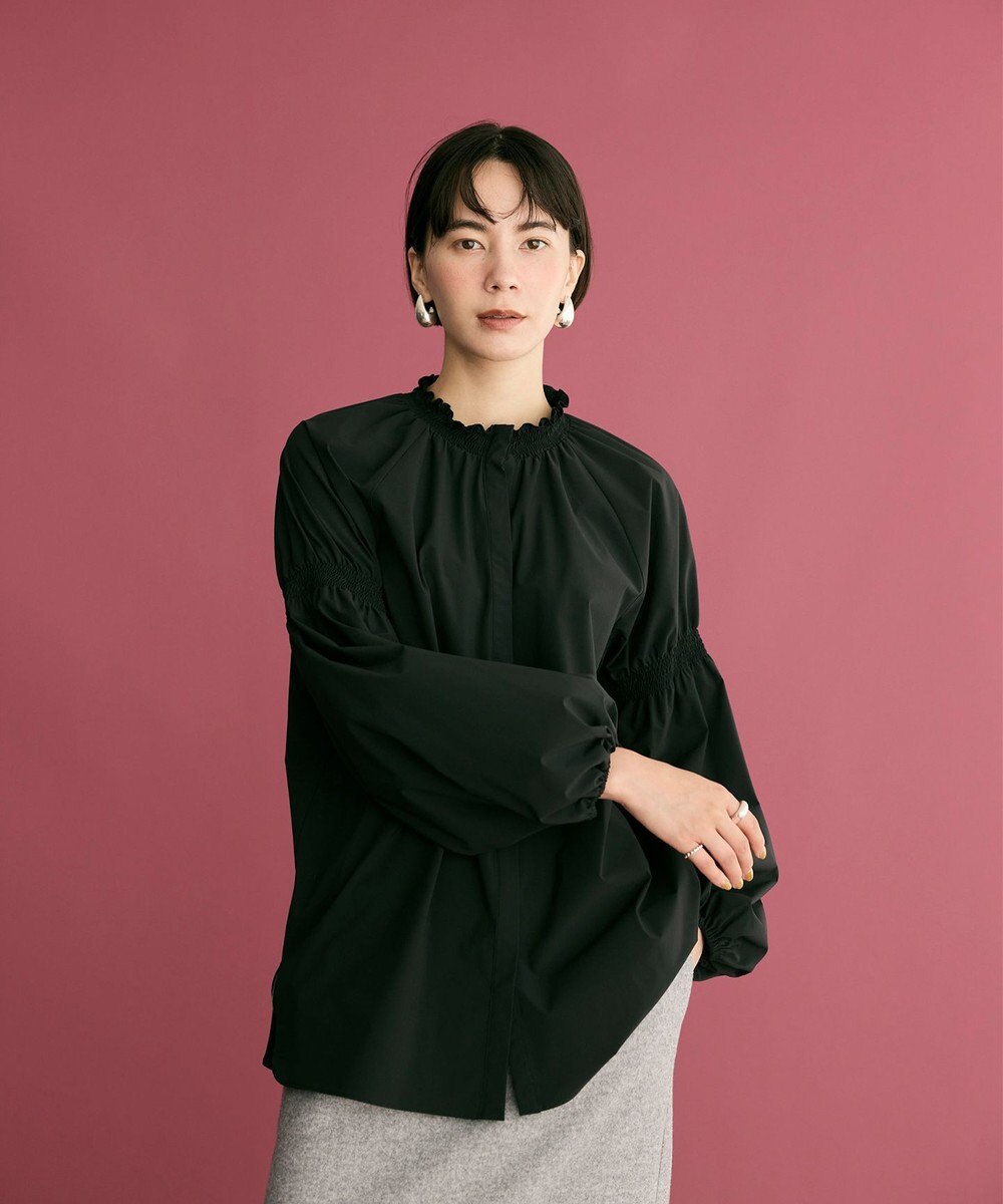 #Newans 【洗濯機可／撥水】シャーリングネック ボリュームスリーブシャツ 