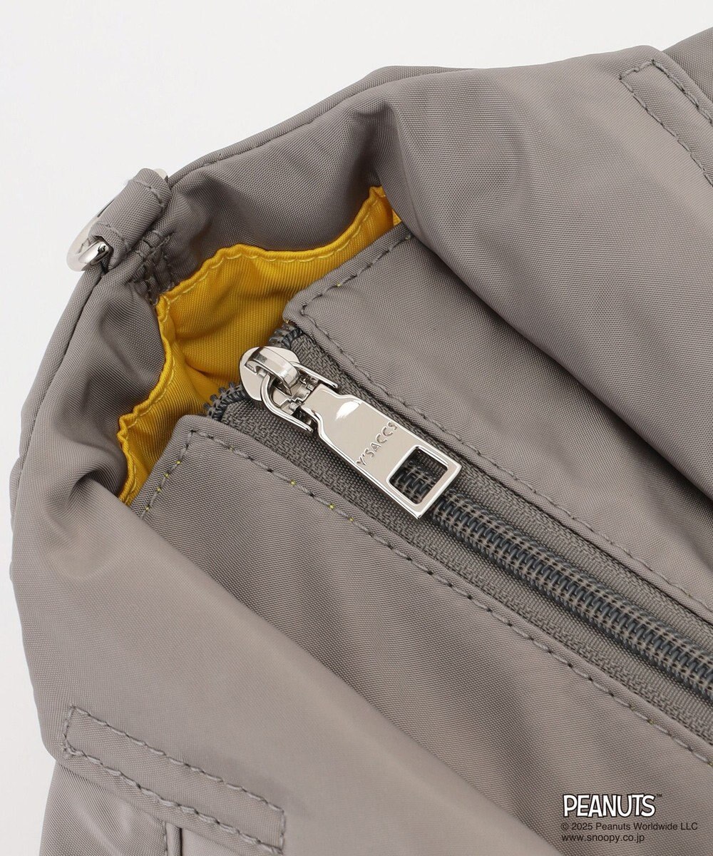 Y'SACCS SNOOPYデザイン サイドギャザー2wayトート　Sサイズ(レインボー） 