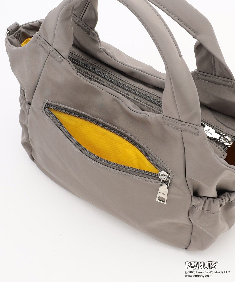 Y'SACCS SNOOPYデザイン サイドギャザー2wayトート　Sサイズ(レインボー） 