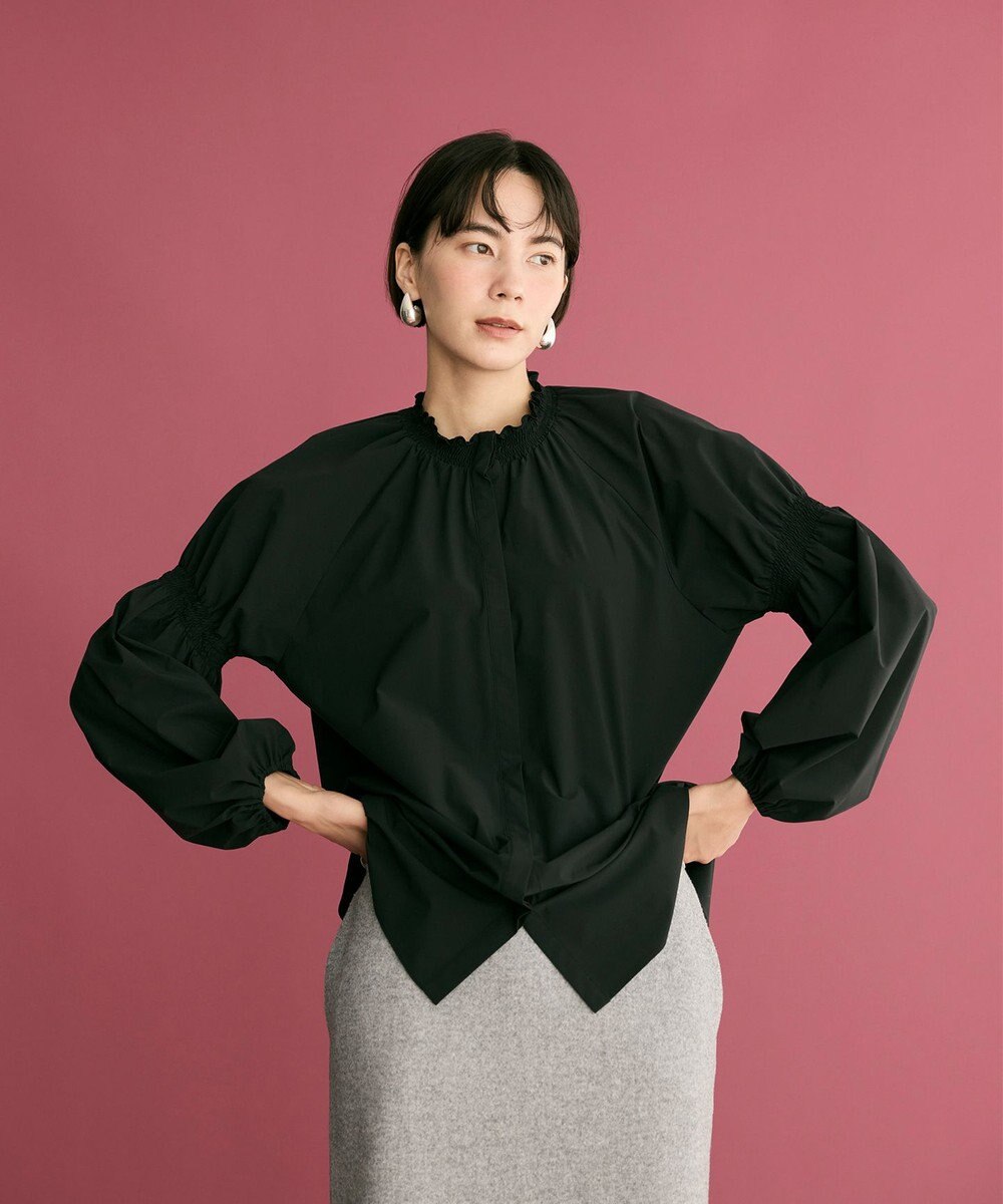 #Newans 【洗濯機可／撥水】シャーリングネック ボリュームスリーブシャツ 