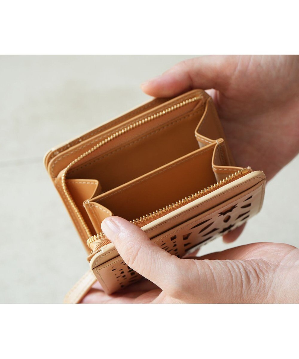 genten マルチカットワークミニ　二つ折り財布 