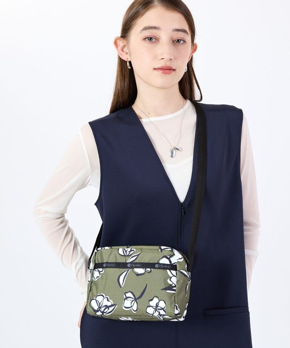 LeSportsac DANIELLA CROSSBODY/オリーブフローラルシルエット 