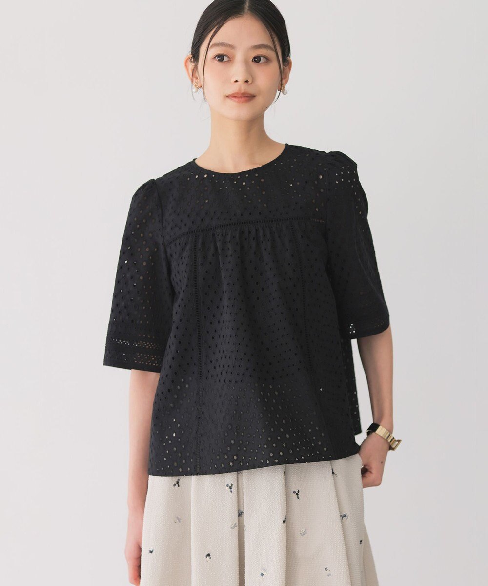 組曲 エンブロイダリーレース5分袖 ブラウス 