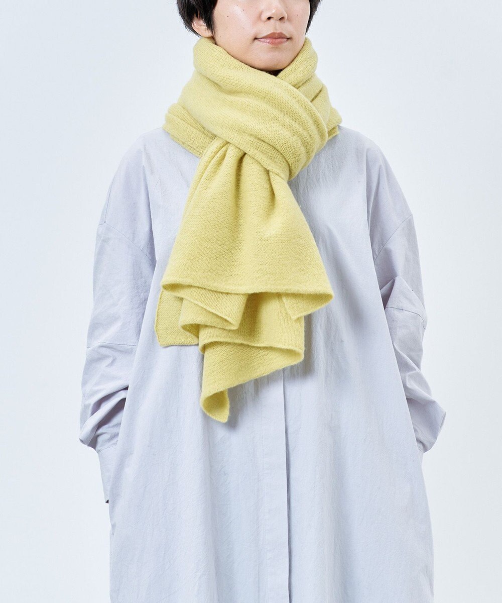 AND WOOL 〈上質な素材と手仕事から生まれたニット〉ホワイトカシミヤ100%の大判ストール 