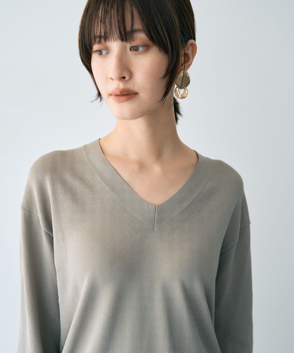 YECCA VECCA Vネックスリットニット 