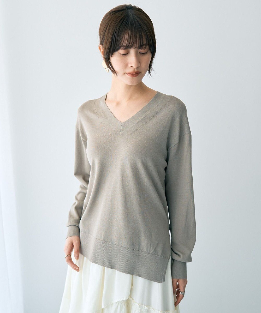 YECCA VECCA Vネックスリットニット 