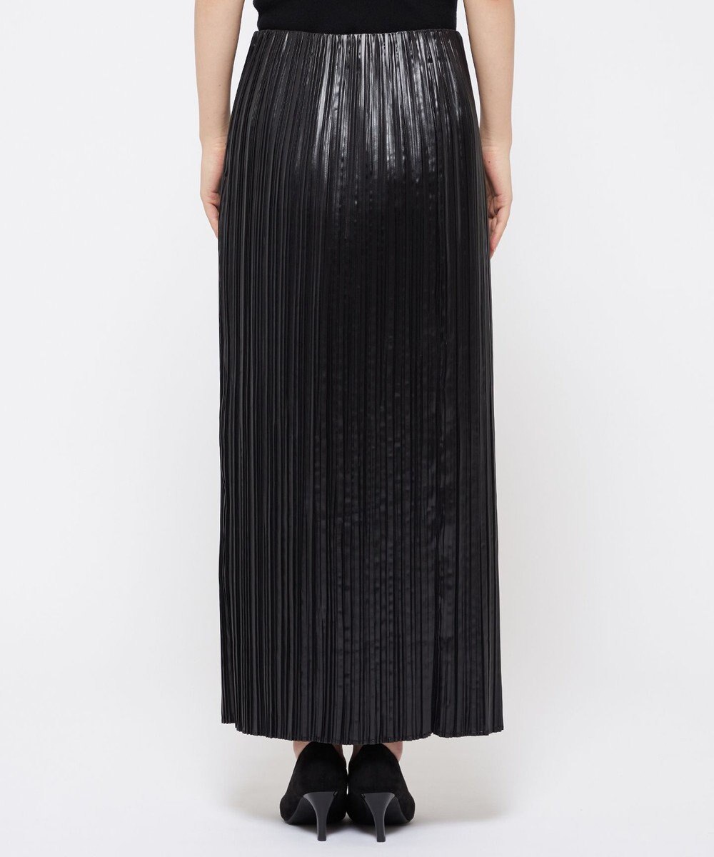 uncrave レザー ライク サテン プリーツスカート（uncrave WHITE） 