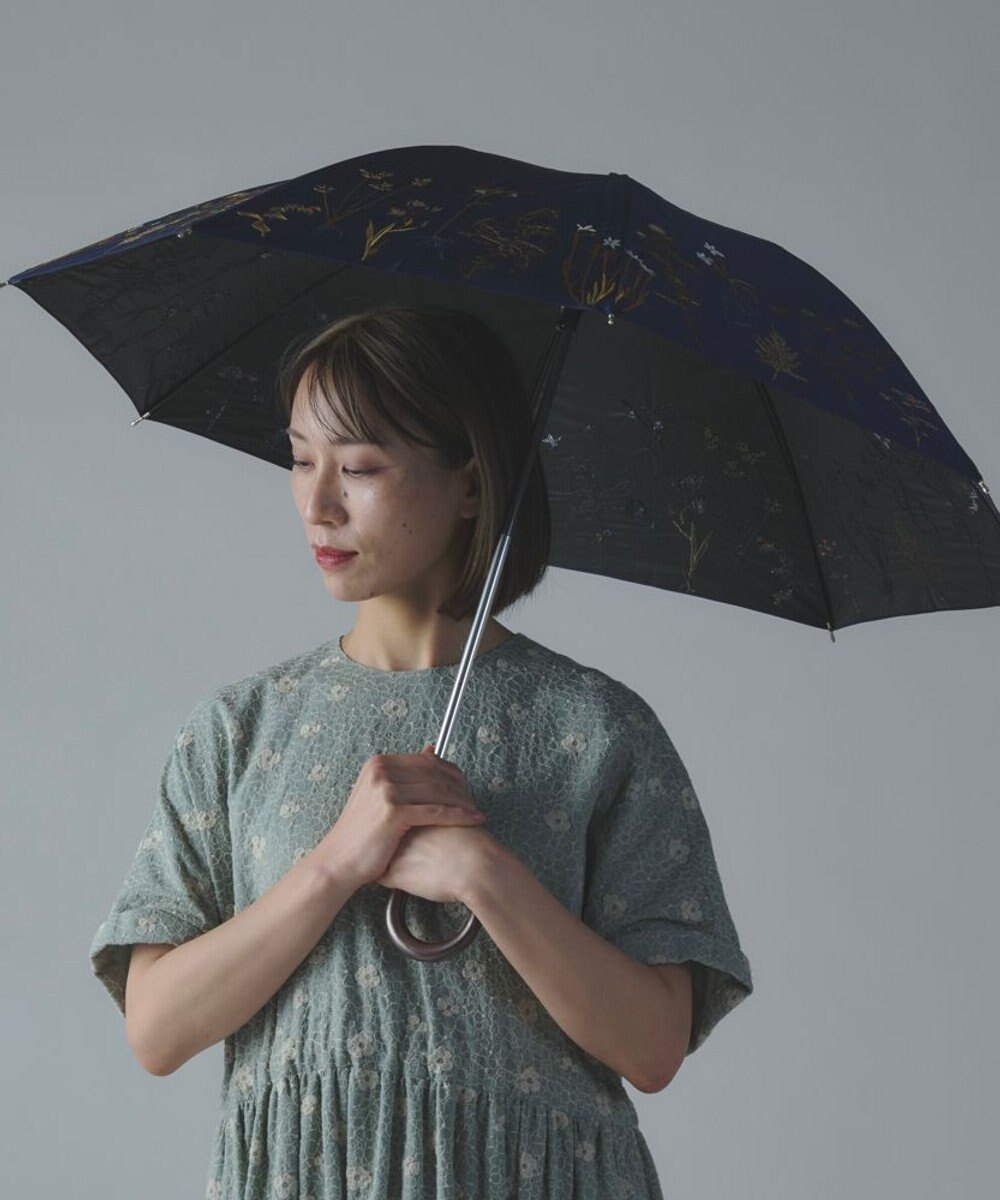 AND WOOL 〈一級遮光生地・晴雨兼用〉ボタニカル刺繍の日傘 （長傘タイプ） 