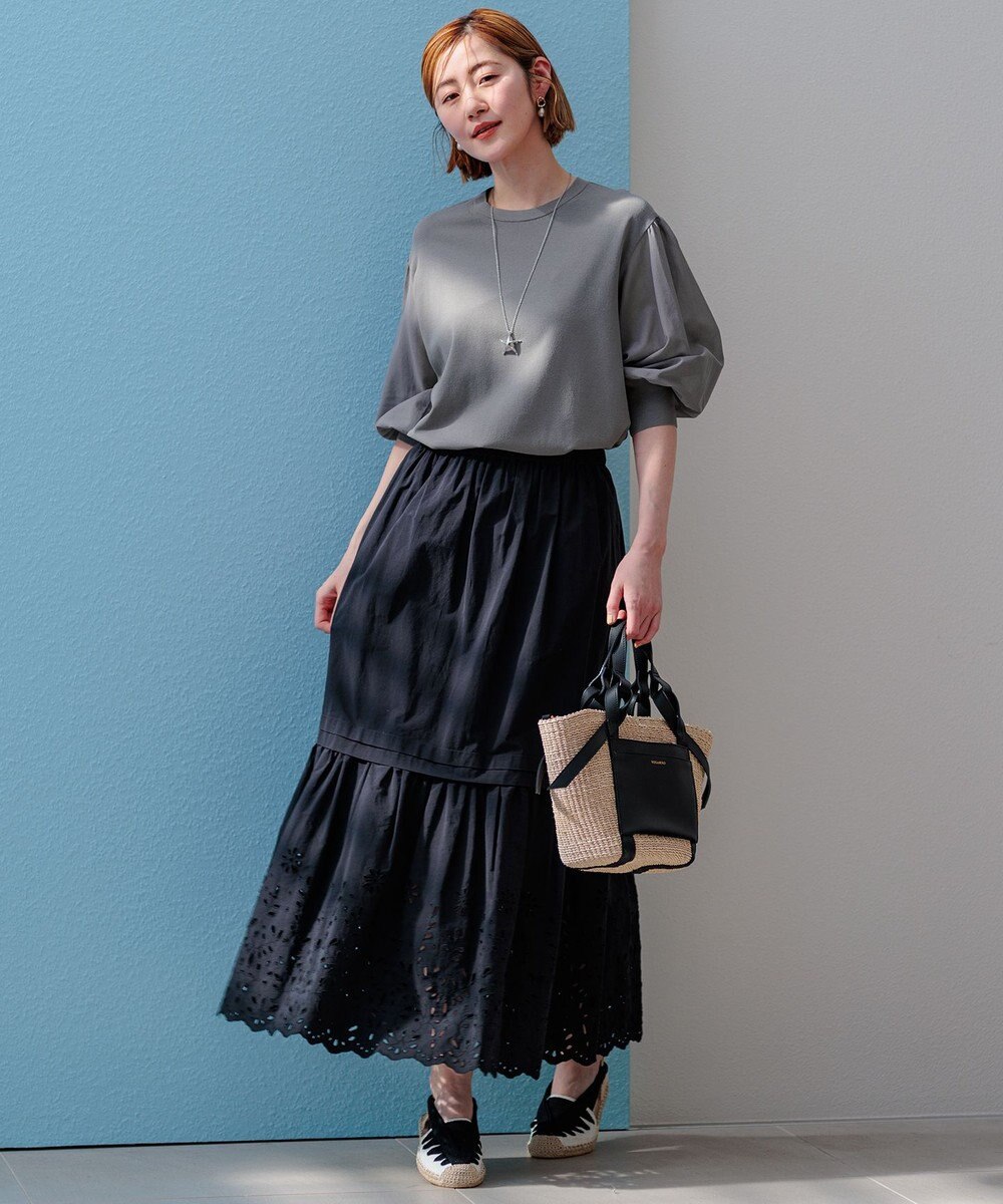 23区 【SLOW/一部店舗限定】フラワーエンブロイダリー スカート 