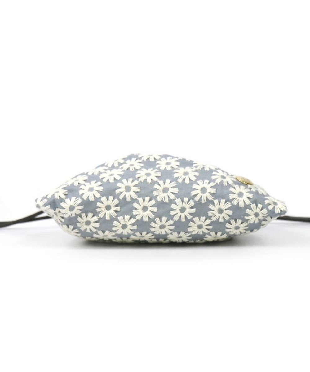 Regalo Felice 【花の刺繍 / セットで持っても可愛い】ポーチ小 / REGALO 