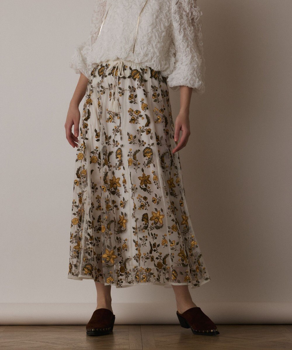 GRACE CONTINENTAL サラサ刺繍チュールスカート 