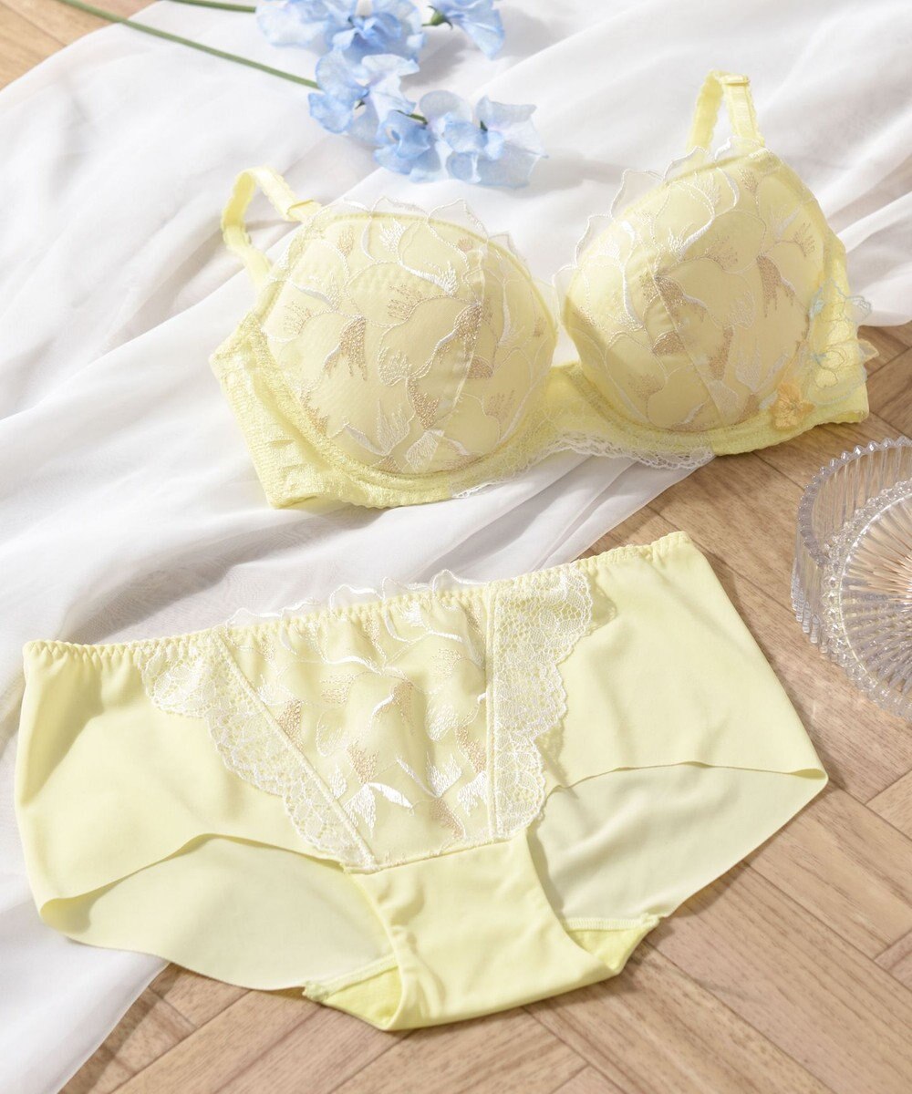 Wing 【スキマフィットブラ】　バストとカップのすきまにフィット　自然にボリュームメイク　ウイング／ワコール　KB2363 