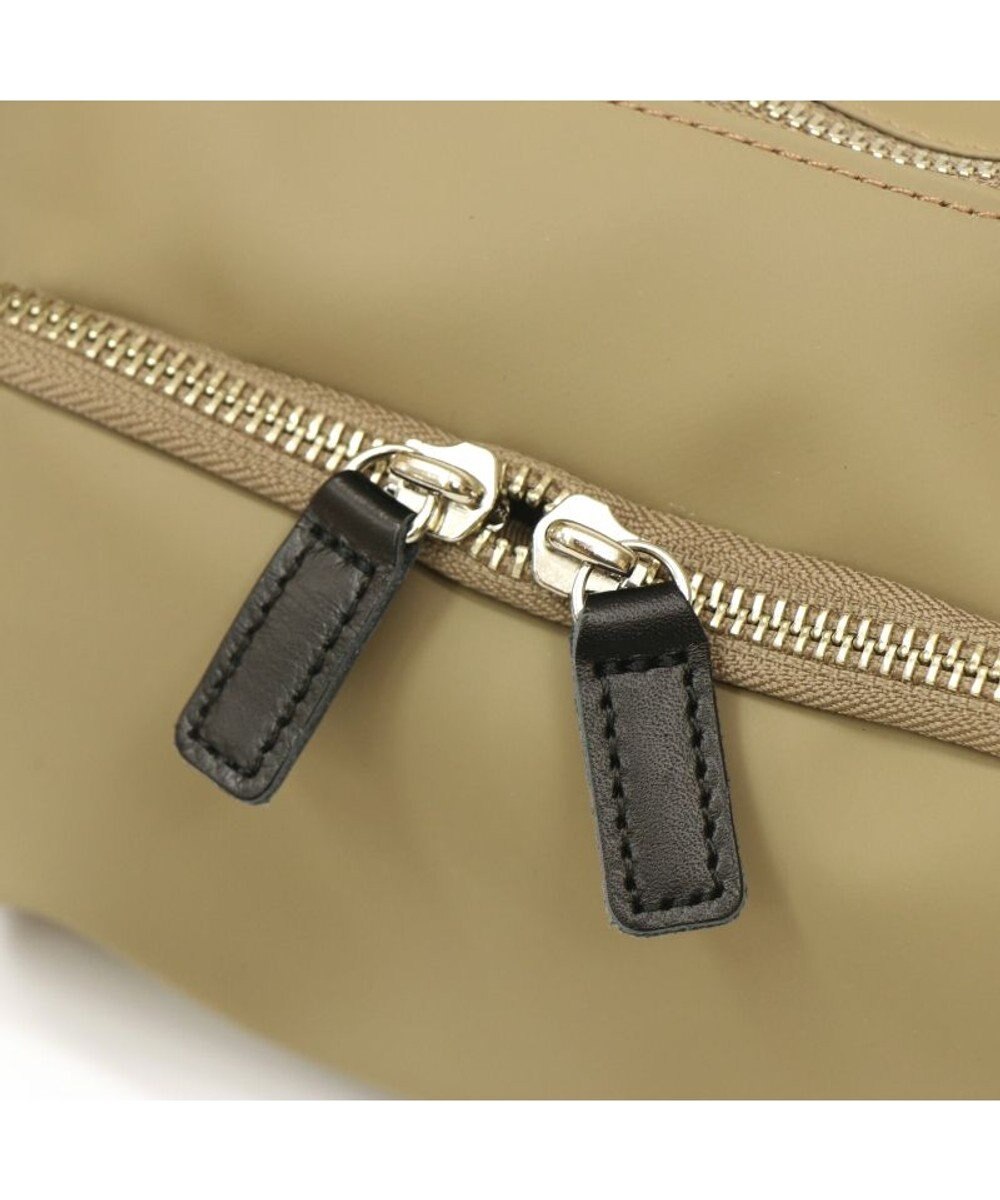 Regalo Felice 【軽量 / お財布機能付き / 防水】ショルダー / REGALO 