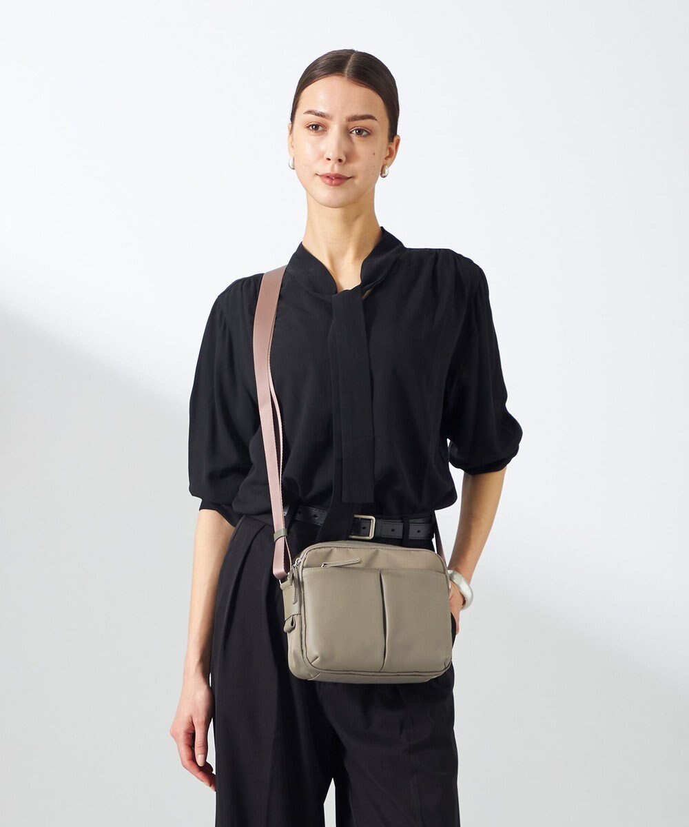 Y'SACCS ナイロン×牛革コンビシリーズ　横型ショルダーバッグ　SSサイズ 